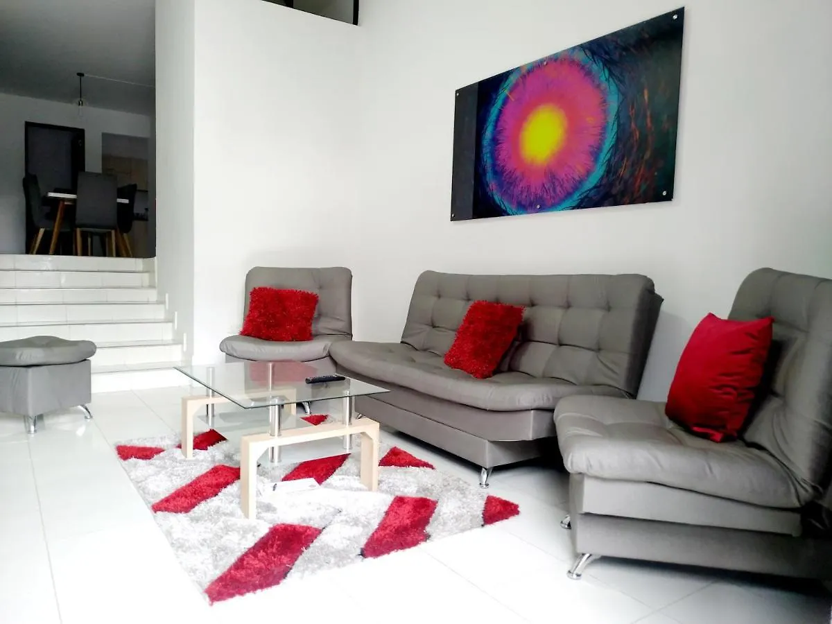Holiday home Casa Completa Sector Velodromo Cerca Al Metro